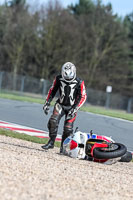 donington-no-limits-trackday;donington-park-photographs;donington-trackday-photographs;no-limits-trackdays;peter-wileman-photography;trackday-digital-images;trackday-photos